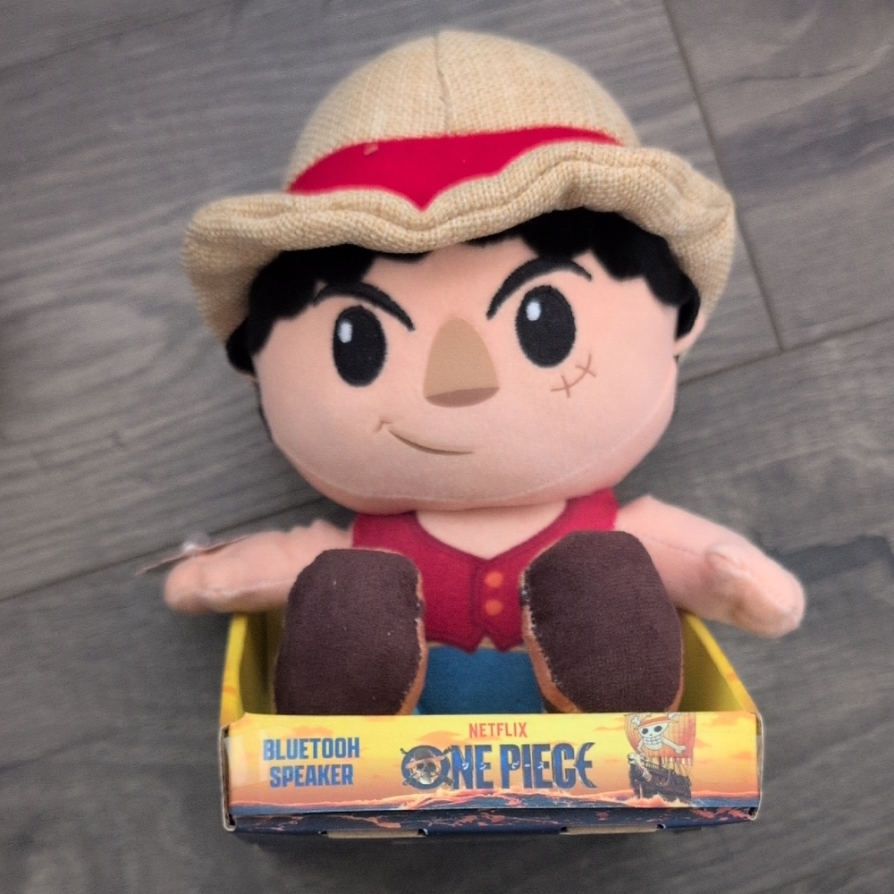 Bitty Boomers - Netflix One Piece Luffy Plush Bluetooth Speaker